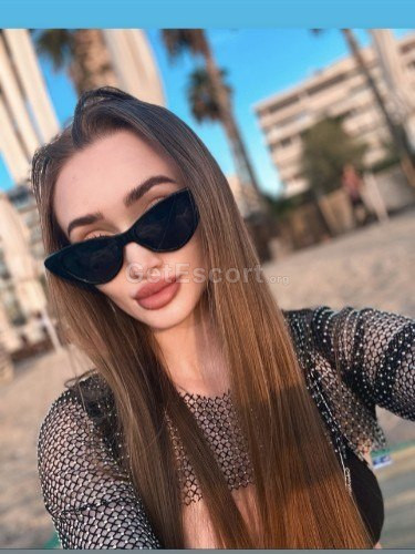 Nora Teen