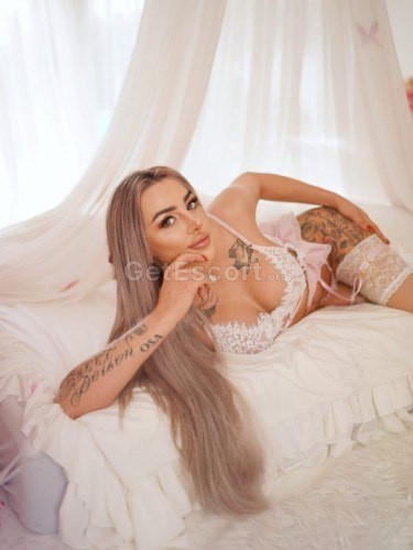 Sexy Nadia