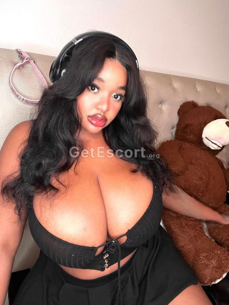 EBONY NIKITA XX – Dubai