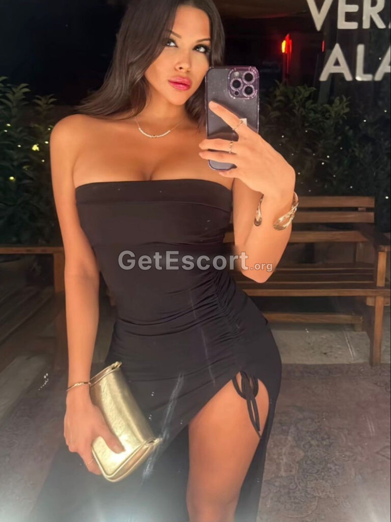 Clara